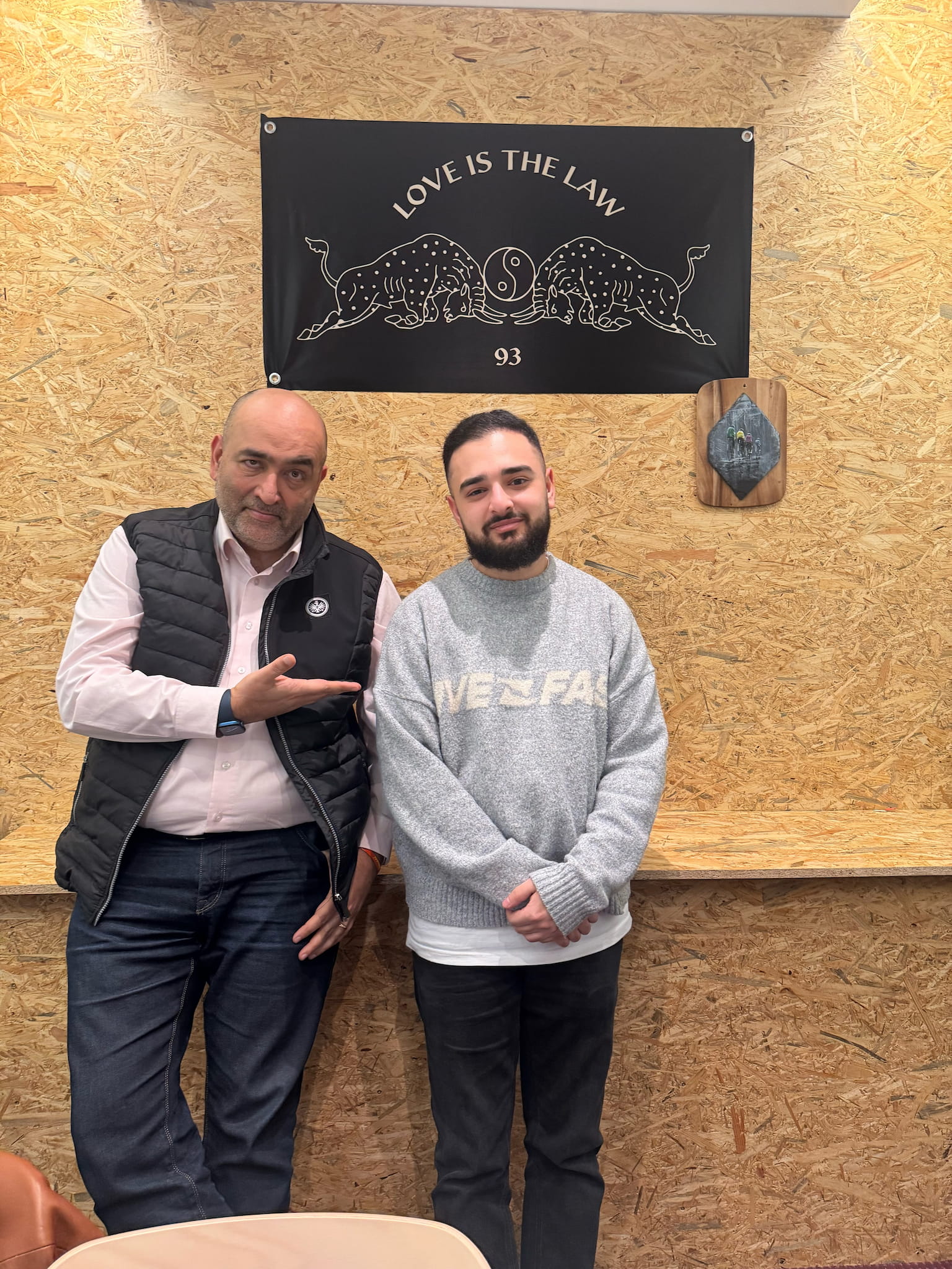 Ilya Mohini und Omid Nouripour (Bündnis 90/Die Grünen)